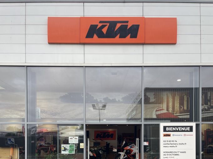KTM 125 DUKE 4