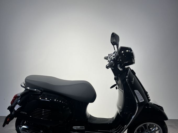 VESPA GTS 125 CLASSIC E5+ 4