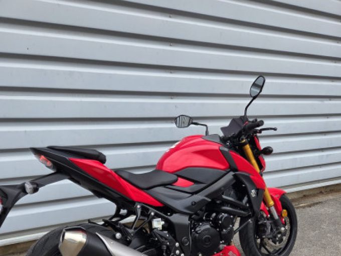 SUZUKI GSX-S 750 4