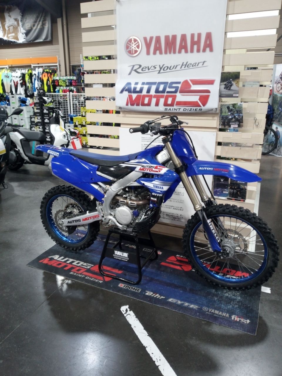 YAMAHA 250 YZF 2023 4