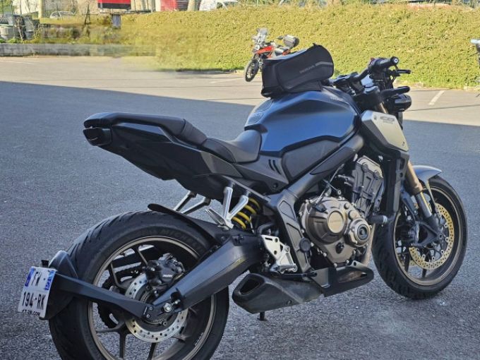 HONDA CB650R 4