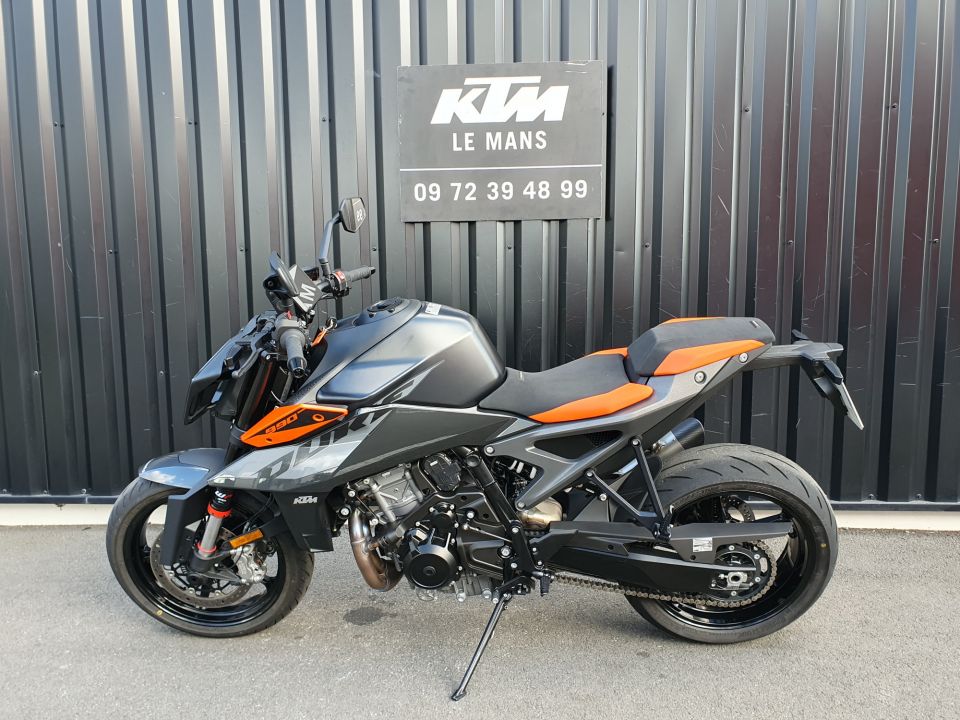 KTM 990 DUKE 4