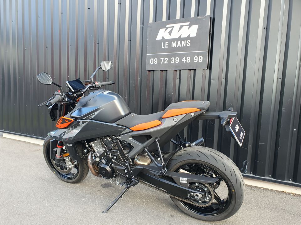 KTM 990 DUKE 4