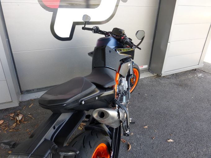 KTM 890 DUKE R 2023 4
