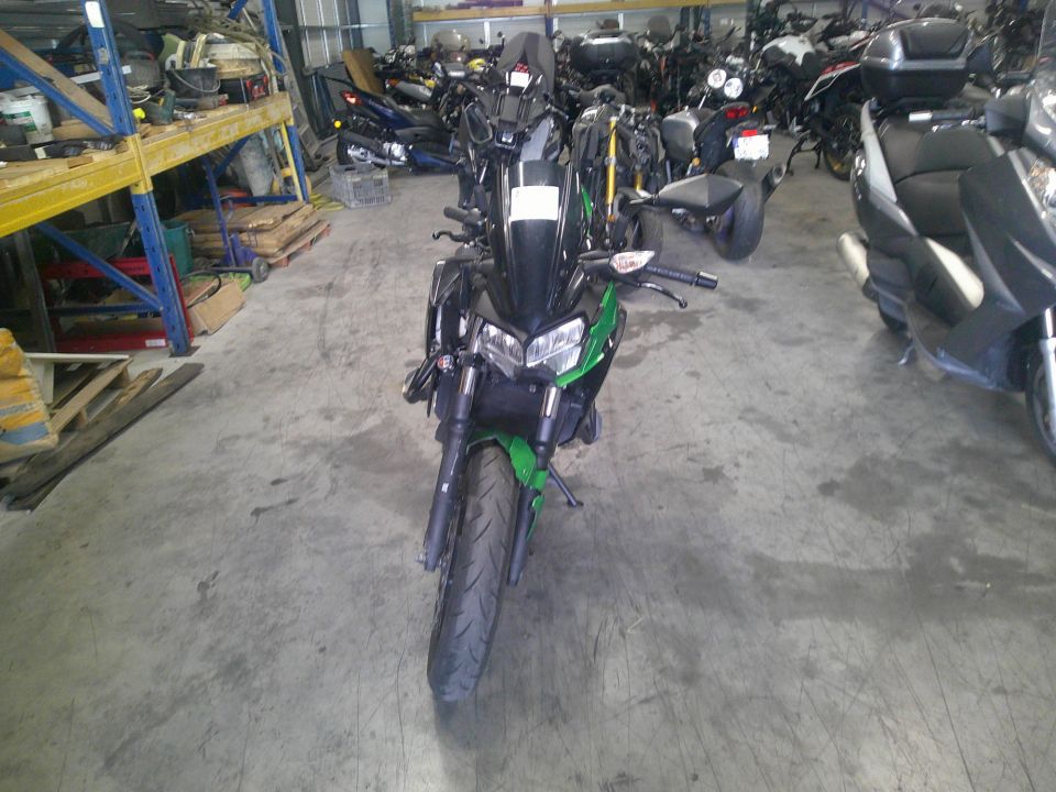 KAWASAKI Z400 4