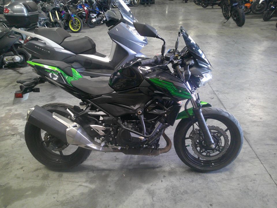 KAWASAKI Z400 4
