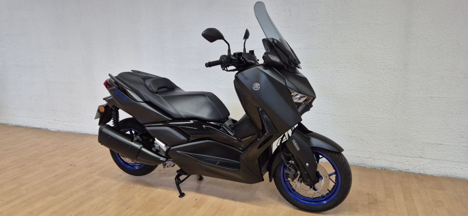 YAMAHA XMAX 300 4