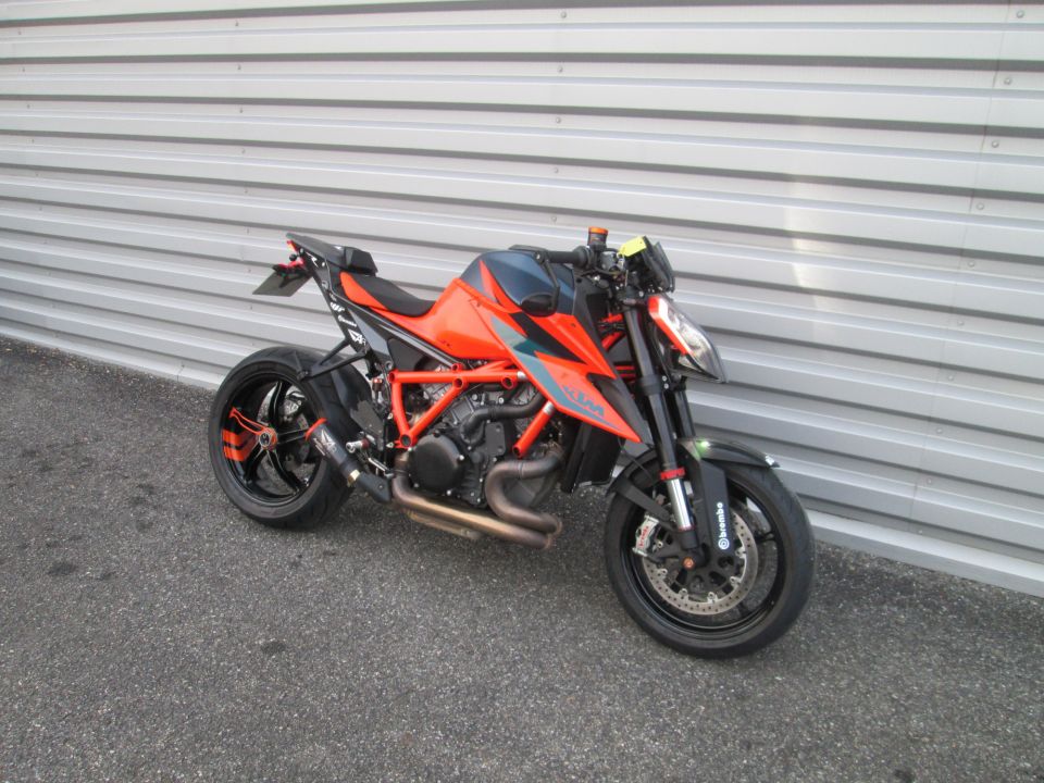 KTM 1290 SUPER DUKE R 4