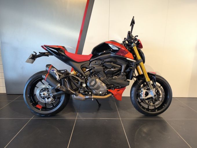 DUCATI MONSTER S 900 4