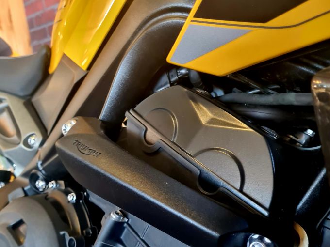 TRIUMPH STREET TRIPLE 765 RS 4