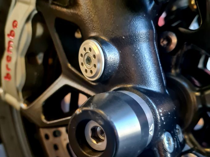TRIUMPH STREET TRIPLE 765 RS 4