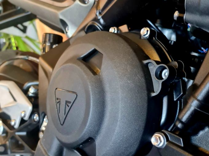 TRIUMPH STREET TRIPLE 765 RS 4