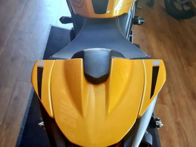 TRIUMPH STREET TRIPLE 765 RS 4