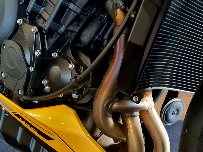 TRIUMPH STREET TRIPLE 765 RS 4