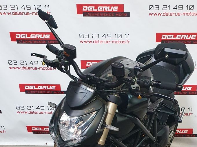 DUCATI STREETFIGHTER 4