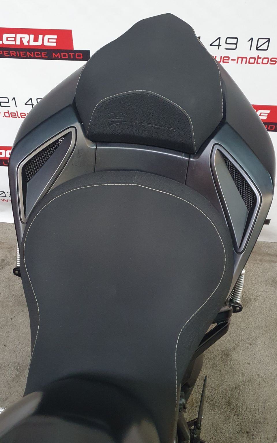 DUCATI STREETFIGHTER 4