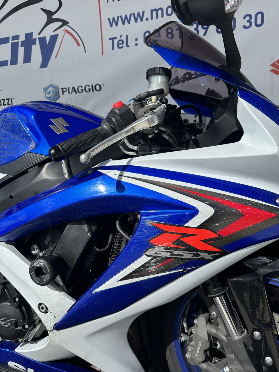 SUZUKI GSX-R 750 4