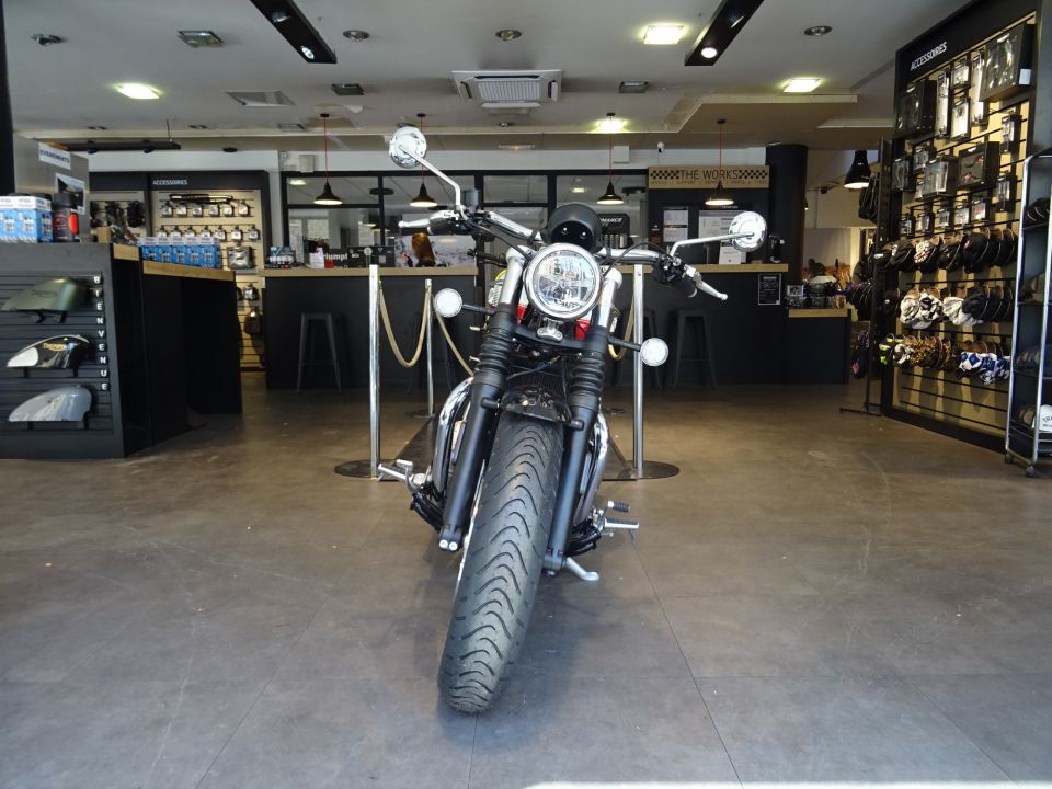 TRIUMPH BONNEVILLE SPEEDMASTER 1200 4