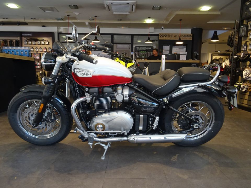 TRIUMPH BONNEVILLE SPEEDMASTER 1200 4