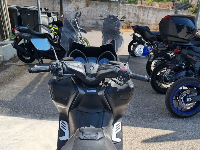 YAMAHA XP T-MAX 560 TECH MAX 4