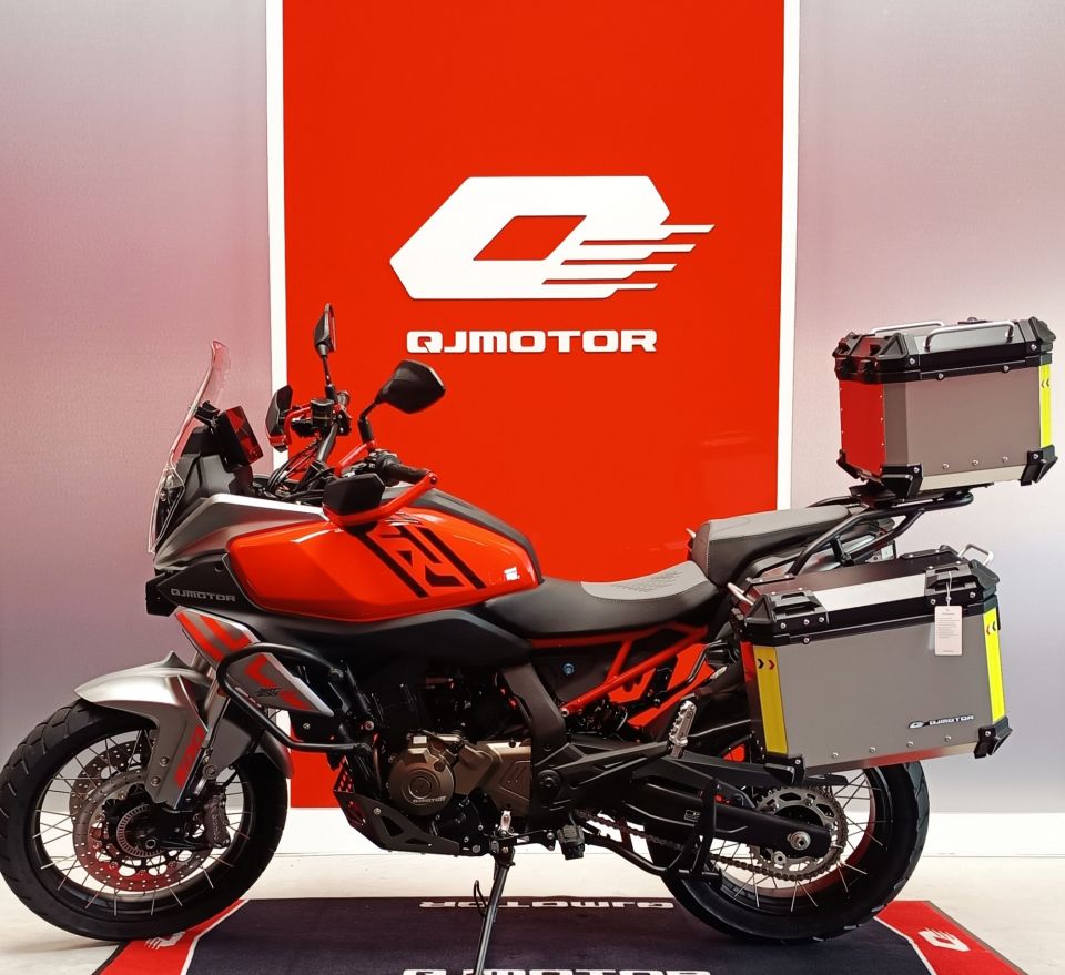 QJ MOTOR SRT 600 SX 4