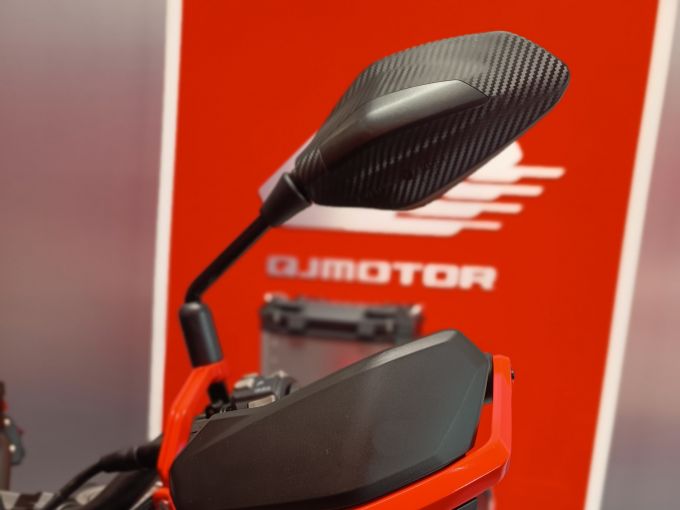 QJ MOTOR SRT 600 SX 4