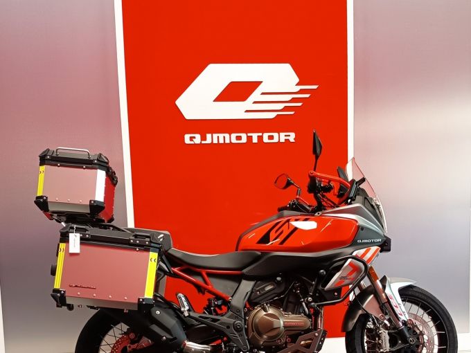 QJ MOTOR SRT 600 SX 4