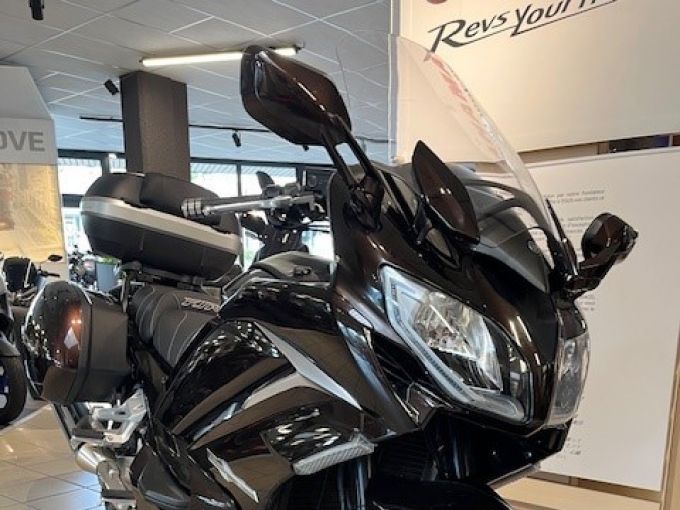 YAMAHA FJR 1300 AS 4