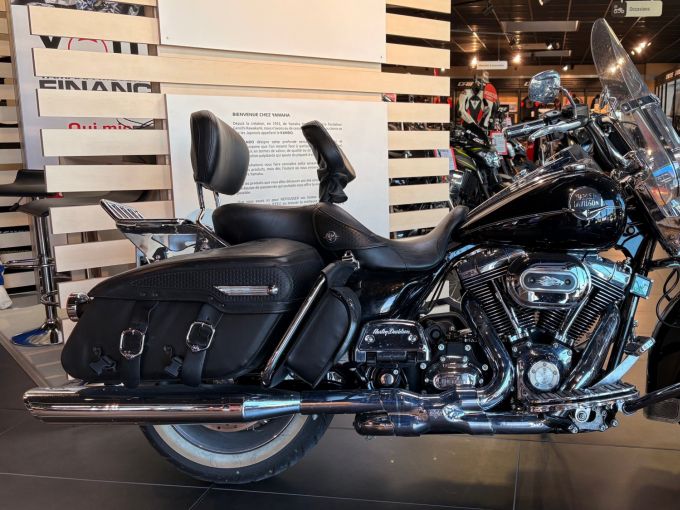 HARLEY-DAVIDSON TOURING ROAD KING 1584 CLASSIC 4