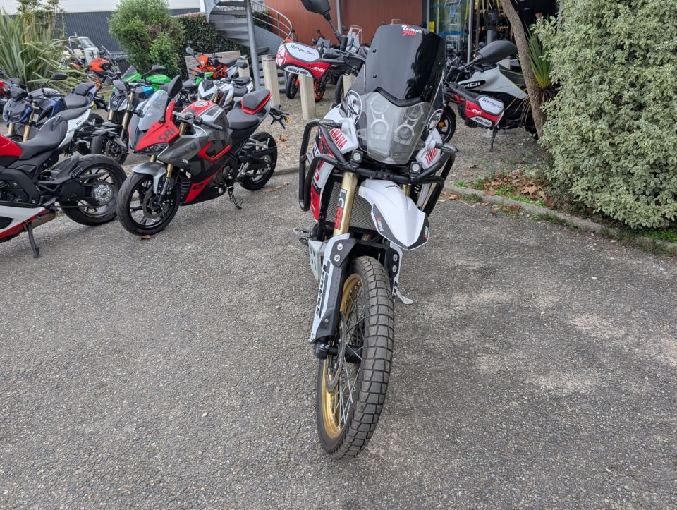 YAMAHA XTZ TENERE 700 4