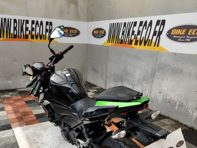 KAWASAKI Z400 4