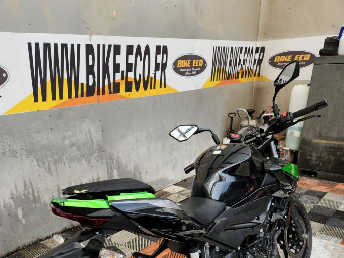 KAWASAKI Z400 4