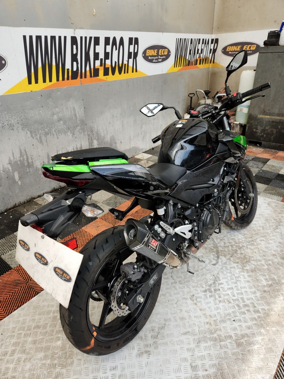 KAWASAKI Z400 4