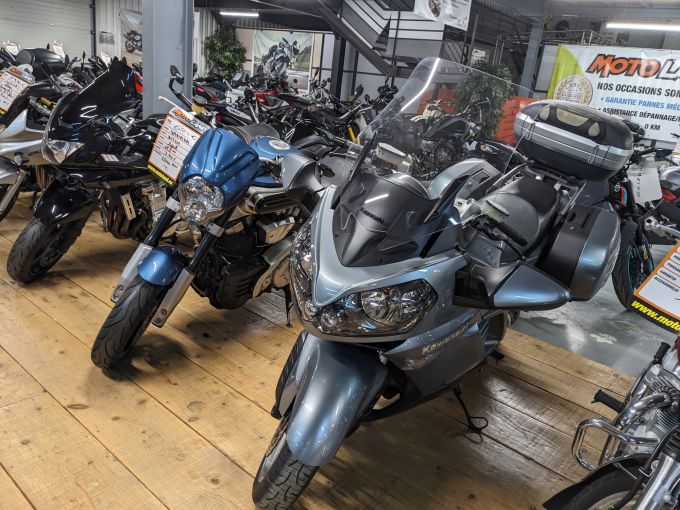 KAWASAKI GTR 1400 4