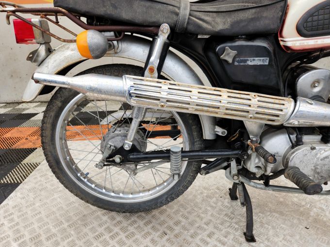 YAMAHA YB 90 4
