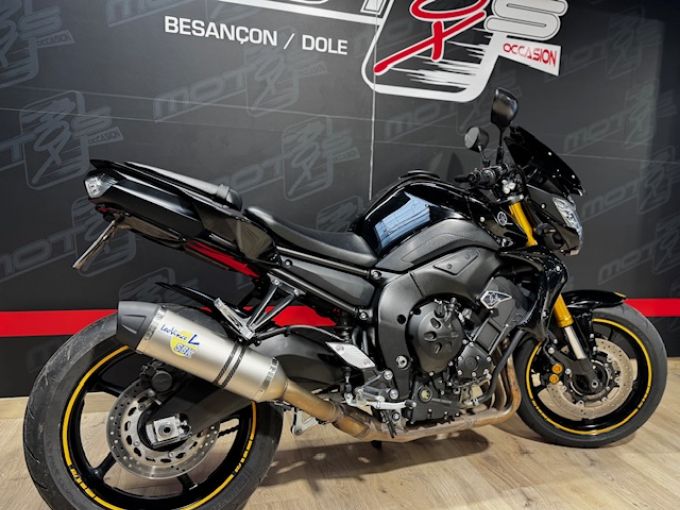 YAMAHA FZ8 4