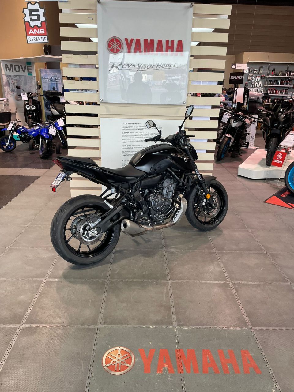YAMAHA MT-07 (47.5CV) 4
