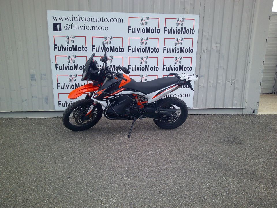 KTM 890 ADVENTURE R 4