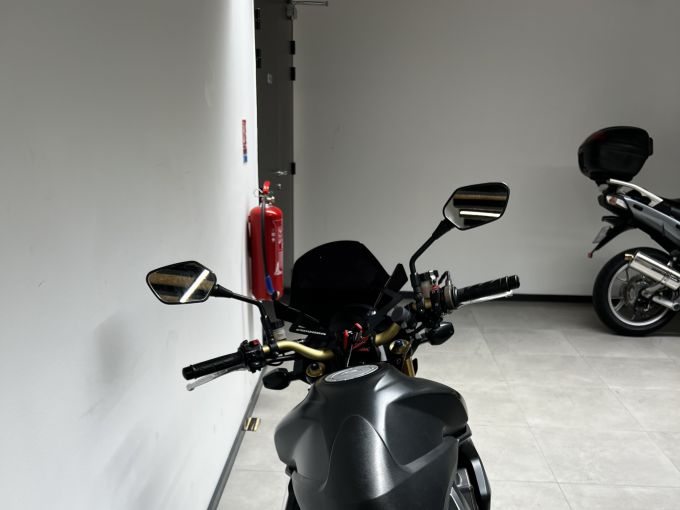 HONDA CB 1000 R 4