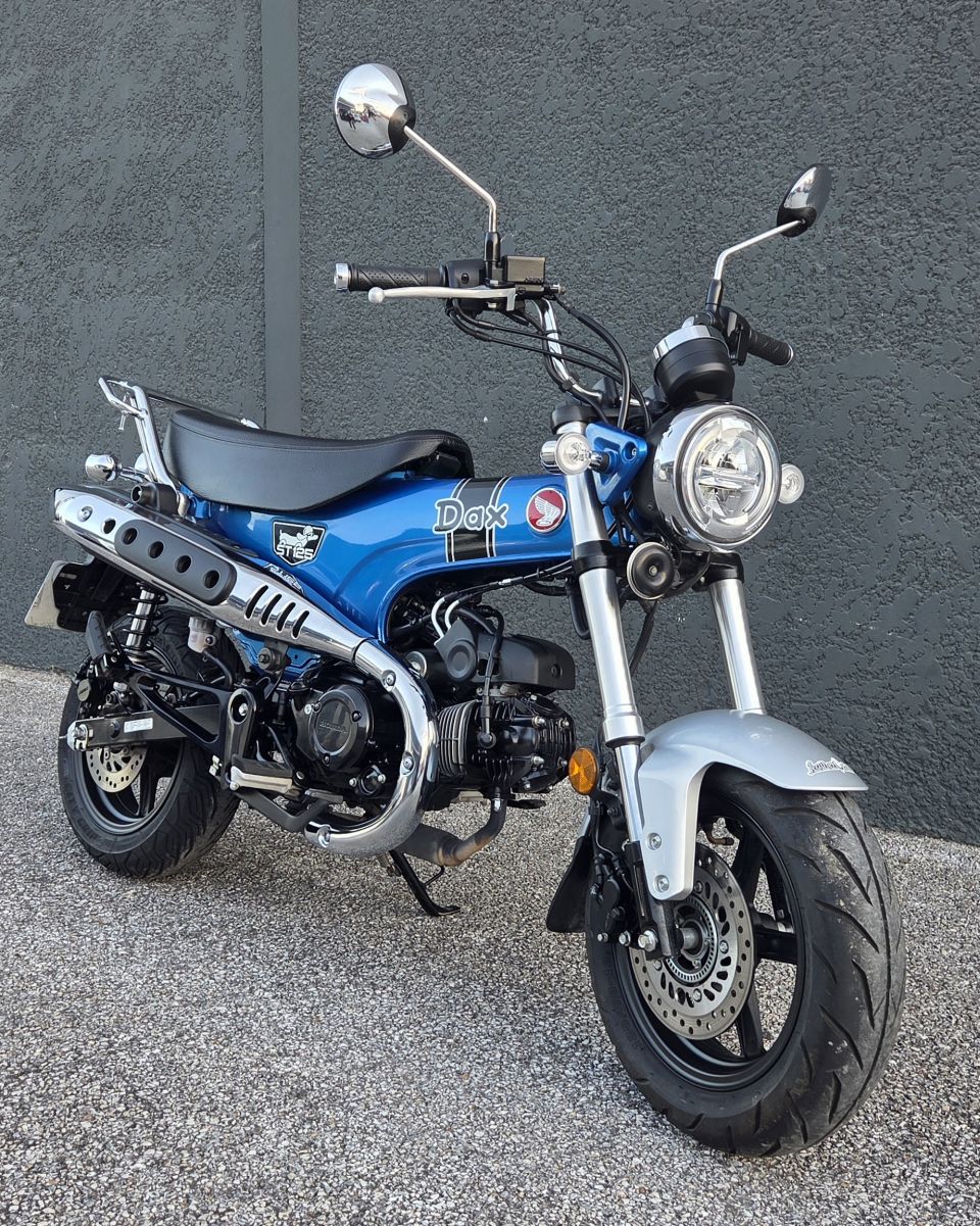 HONDA DAX ST 4