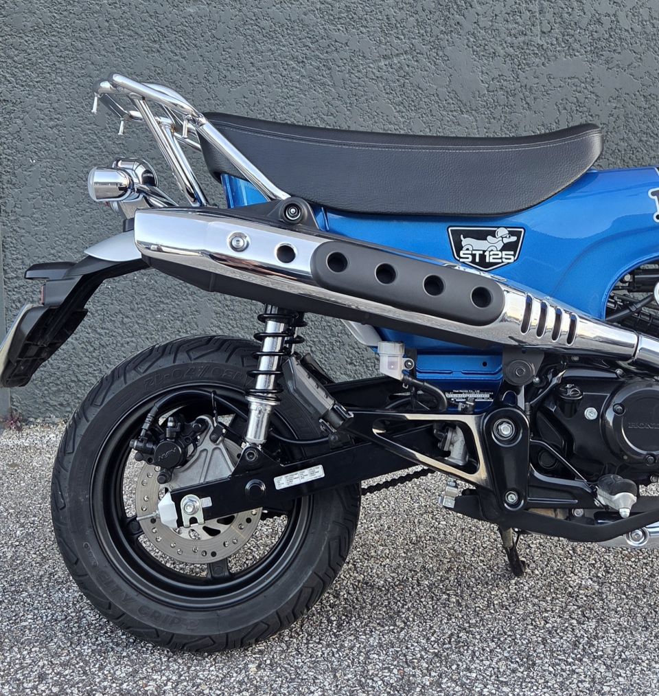 HONDA DAX ST 4