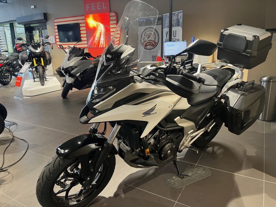 HONDA NC 750 X 4