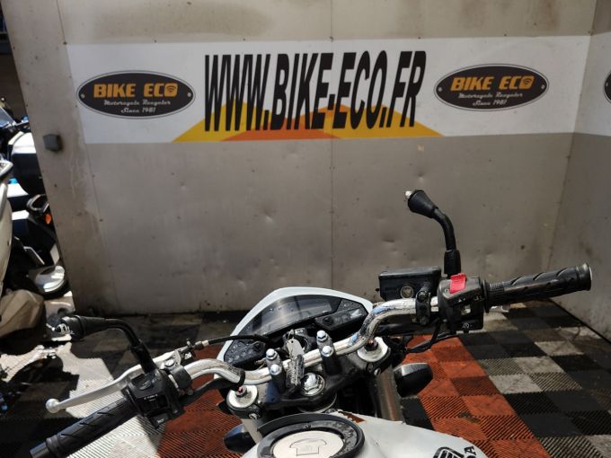 HONDA CB 600 F HORNET 4