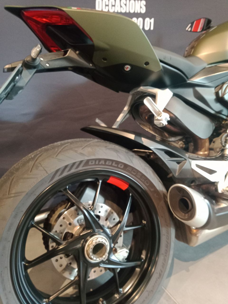 DUCATI STREETFIGHTER 4