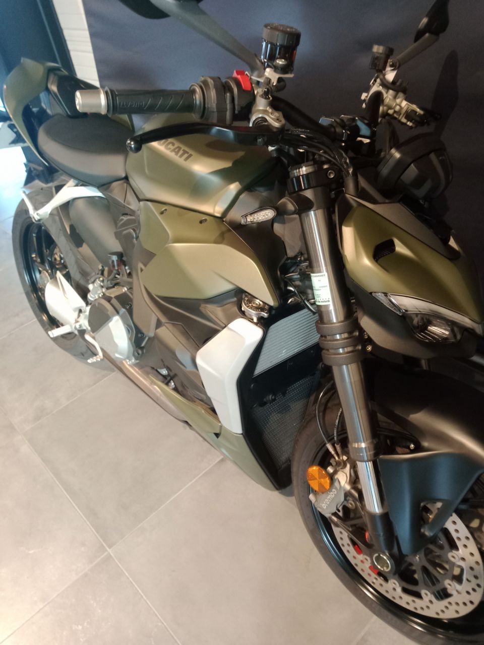 DUCATI STREETFIGHTER 4