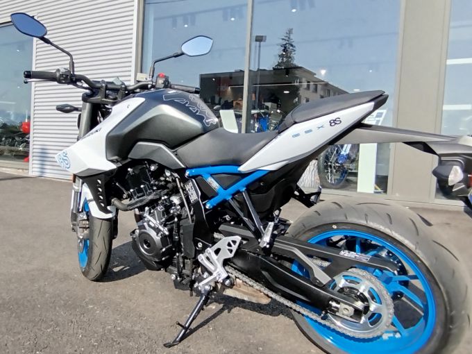 SUZUKI GSX-8S A2 4