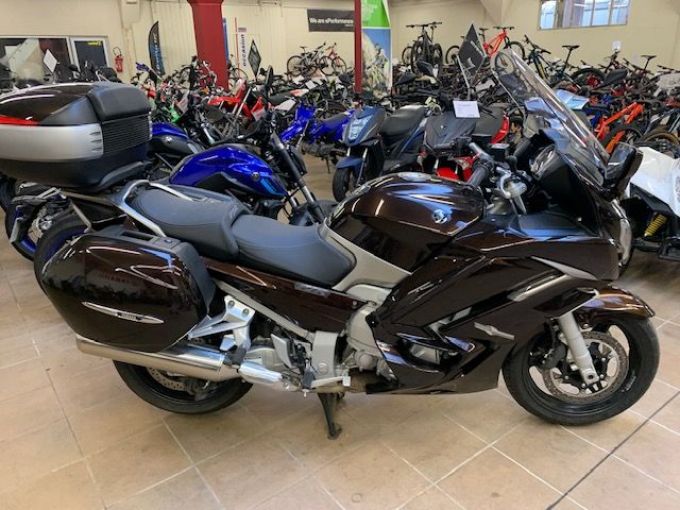 YAMAHA FJR 1300 ABS 4