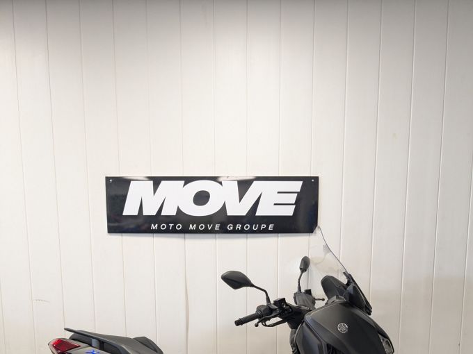 YAMAHA XMAX 125 4