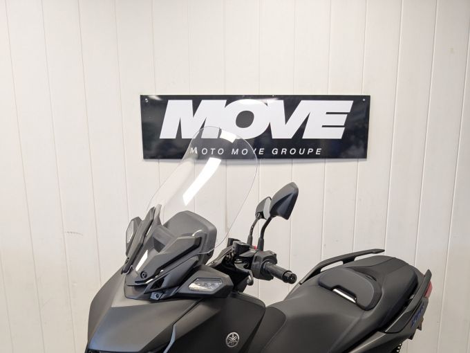 YAMAHA XMAX 125 4