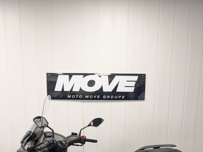 YAMAHA XMAX 125 4